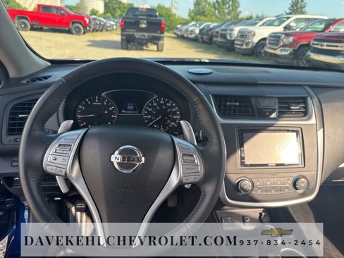 Used 2017 Nissan Altima 2.5 SR w/ LED Appearance Package image 12