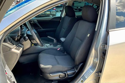 Used 2013 MAZDA MAZDA3 i SV image 7