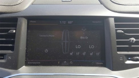 Used 2013 Lincoln MKS AWD image 25