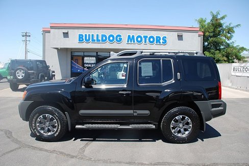 Used 2015 Nissan Xterra PRO-4X image 2