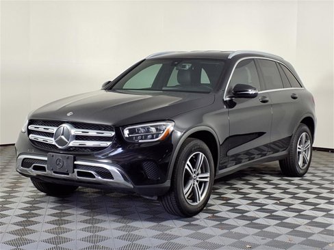 Used 2020 Mercedes-Benz GLC 300 4MATIC image 3