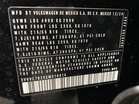 New 2025 Volkswagen Taos SE image 29
