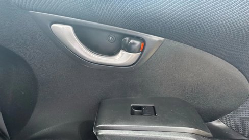 Used 2010 Honda Fit Sport image 30