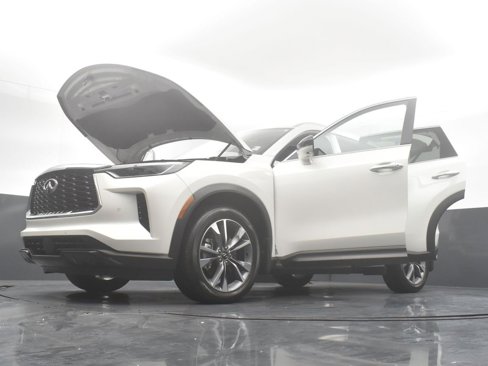 Certified 2025 INFINITI QX60 Luxe w/ Cargo Package image 42