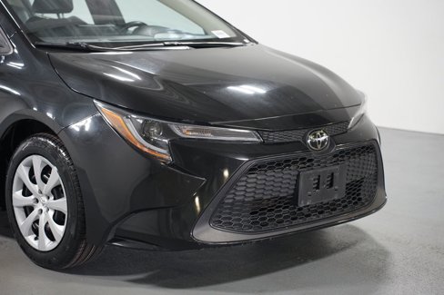 Certified 2022 Toyota Corolla LE image 4