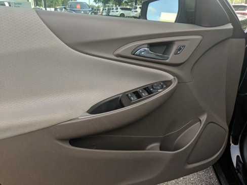 Used 2019 Chevrolet Malibu LS image 25