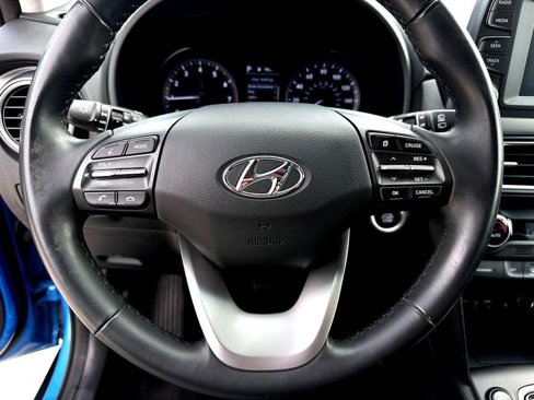 Used 2021 Hyundai Kona Limited w/ Cargo Package image 16