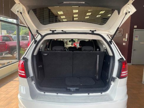 Used 2019 Dodge Journey SE image 9
