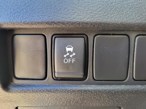 Used 2018 Nissan Murano S image 19