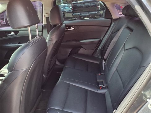 Used 2021 Kia Forte EX image 9