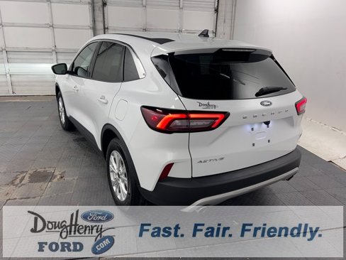 Used 2024 Ford Escape Active image 5