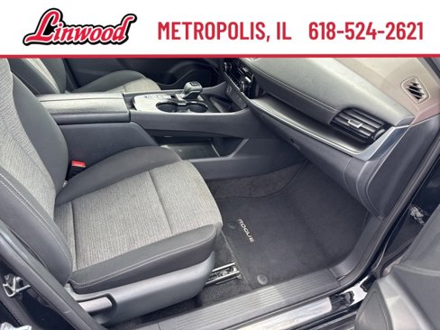 Used 2023 Nissan Rogue SV image 7