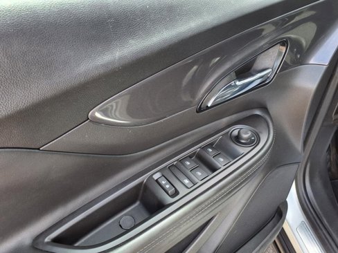 Used 2022 Buick Encore Preferred w/ Safety Package image 11
