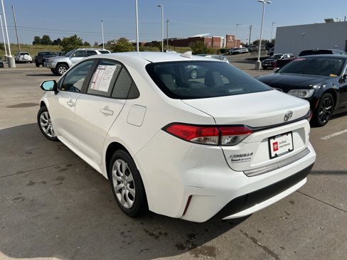 Certified 2022 Toyota Corolla LE image 4