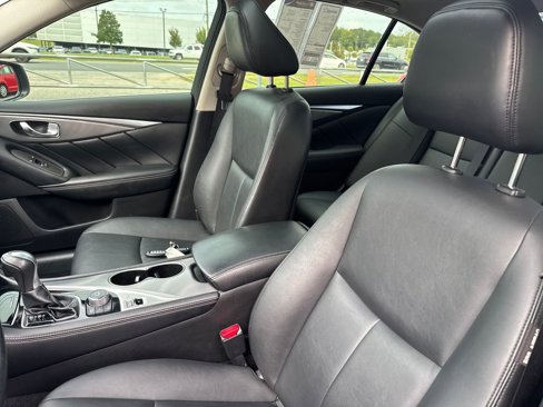 Used 2016 INFINITI Q50 3.0t Premium w/ 3.0T Premium Plus Package image 9