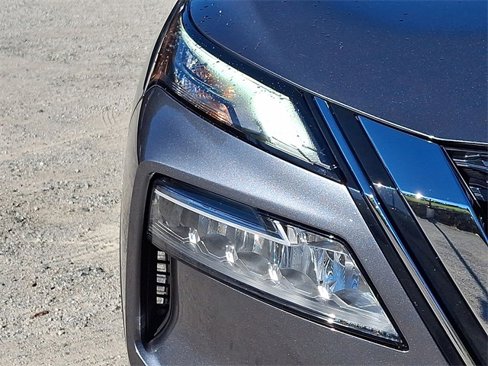 Used 2021 Nissan Rogue SV image 28