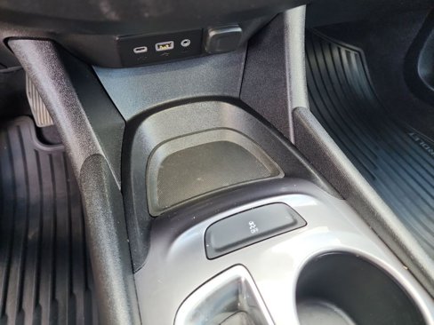 Used 2023 Chevrolet Malibu LS image 28