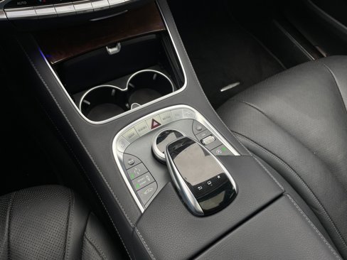 Used 2016 Mercedes-Benz S 550 Sedan image 33