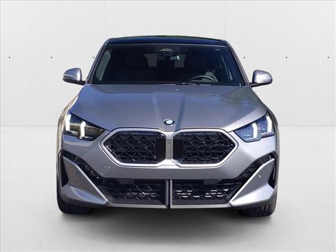 Used 2025 BMW X2 xDrive28i w/ Technology Package image 6