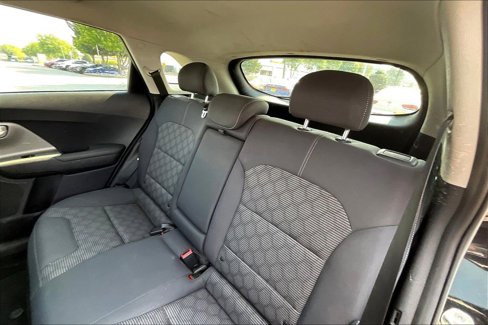 Used 2018 Kia Niro LX image 20