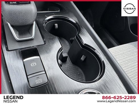 Used 2023 Nissan Rogue SV image 29