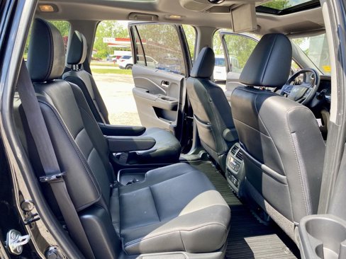 Used 2019 Honda Pilot Elite image 14