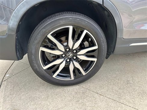 Used 2020 Honda Pilot Touring image 5