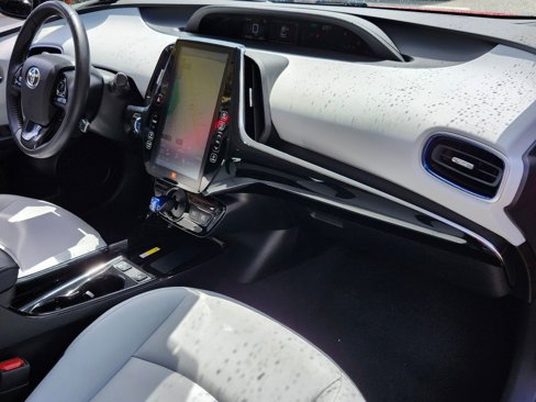 Used 2022 Toyota Prius Limited w/ Premium Convenience Package image 17