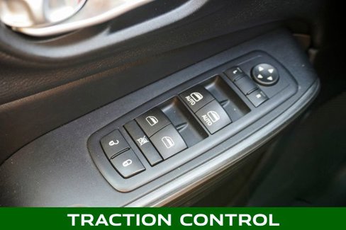Used 2016 Jeep Cherokee Limited image 26