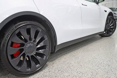 Used 2023 Tesla Model Y Performance image 12