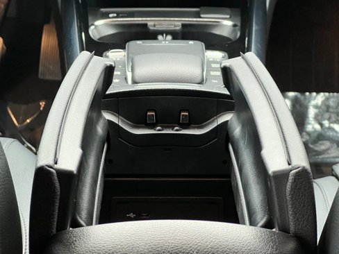 Certified 2022 Mercedes-Benz GLA 250 4MATIC image 26