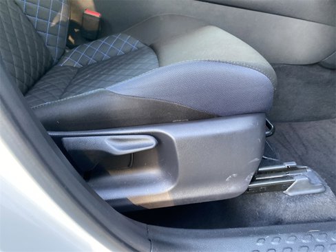 Used 2021 Toyota C-HR XLE image 36