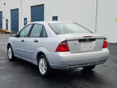 Used 2007 Ford Focus SE image 3