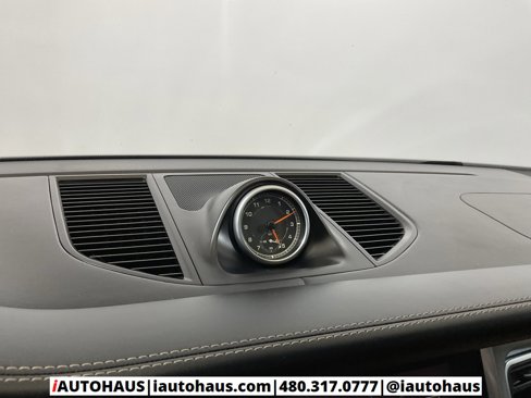 Used 2018 Porsche Macan image 29