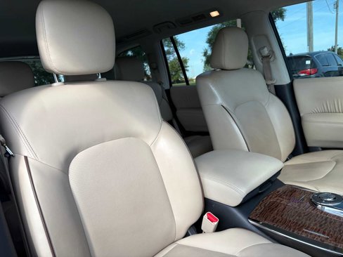 Used 2020 Nissan Armada SL image 24