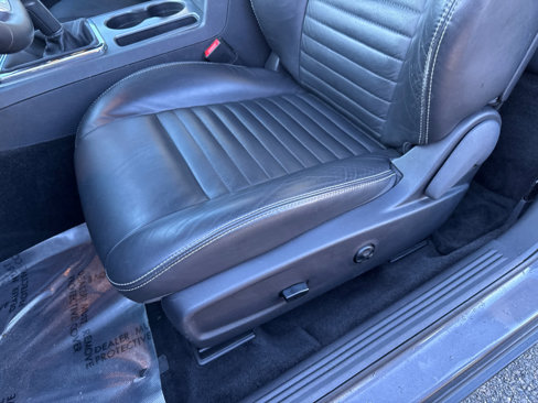 Used 2014 Dodge Challenger R/T Plus image 15