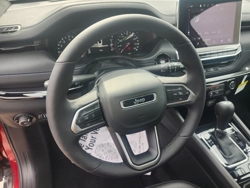 New 2025 Jeep Compass Latitude w/ Altitude Special Edition image 12