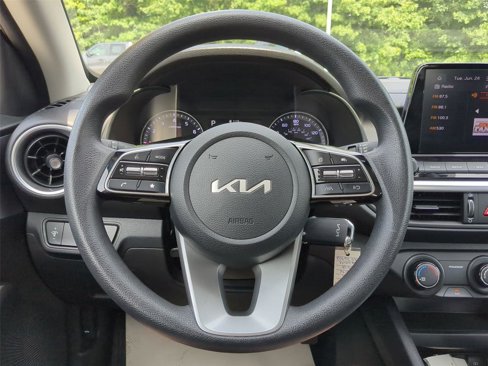 Used 2024 Kia Forte LXS image 19