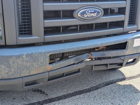 Used 2016 Ford E-450 and Econoline 450 Super Duty image 14