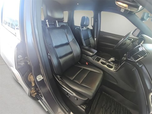 Used 2019 Jeep Grand Cherokee Limited image 21