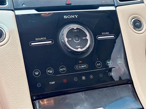 Used 2017 Ford Taurus Limited image 17