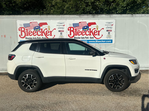 Used 2021 Jeep Compass Trailhawk image 2