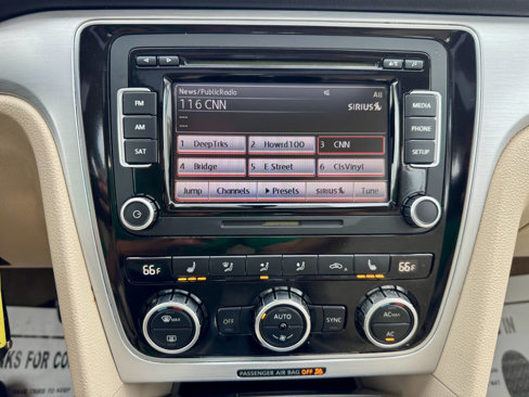 Used 2012 Volkswagen Passat TDI SE image 20
