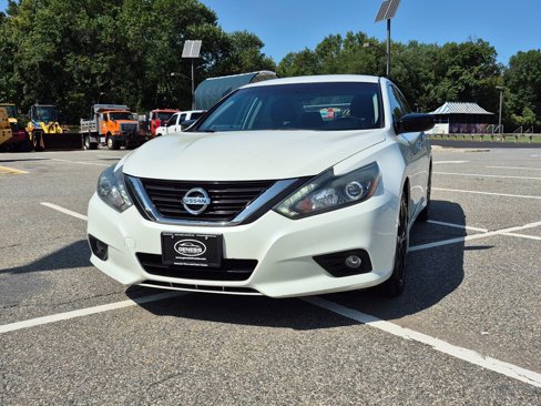 Used 2017 Nissan Altima 2.5 SR w/ Midnight Edition Package image 1