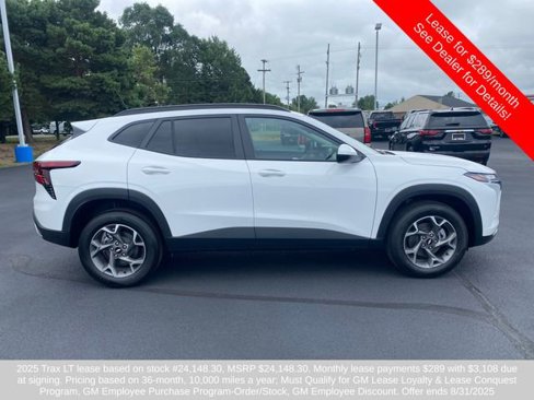 New 2025 Chevrolet Trax LT w/ Driver Confidence Package image 7