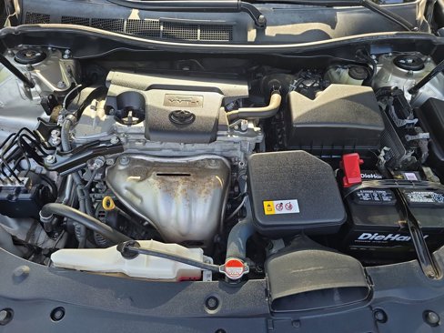 Used 2016 Toyota Camry XLE image 28