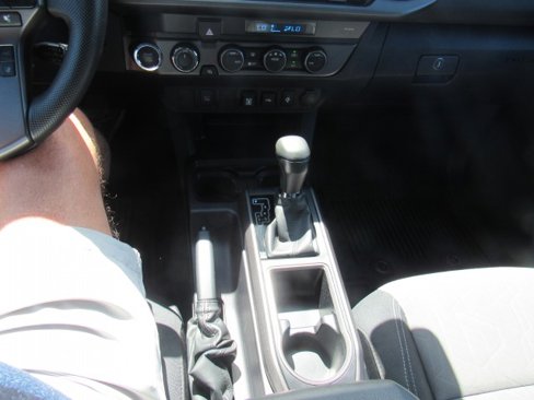 Used 2023 Toyota Tacoma 4x4 Double Cab image 18