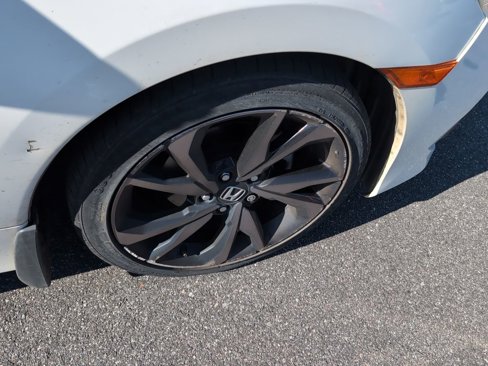 Used 2020 Honda Civic Sport image 9