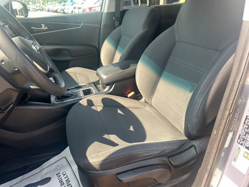 Used 2020 Kia Sorento LX image 21
