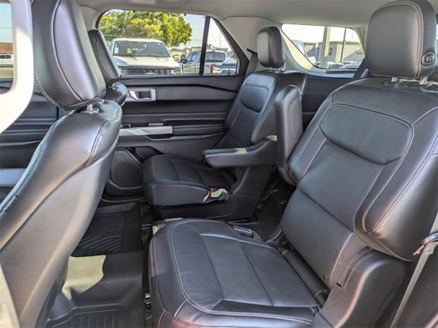 Used 2020 Ford Explorer Limited image 15